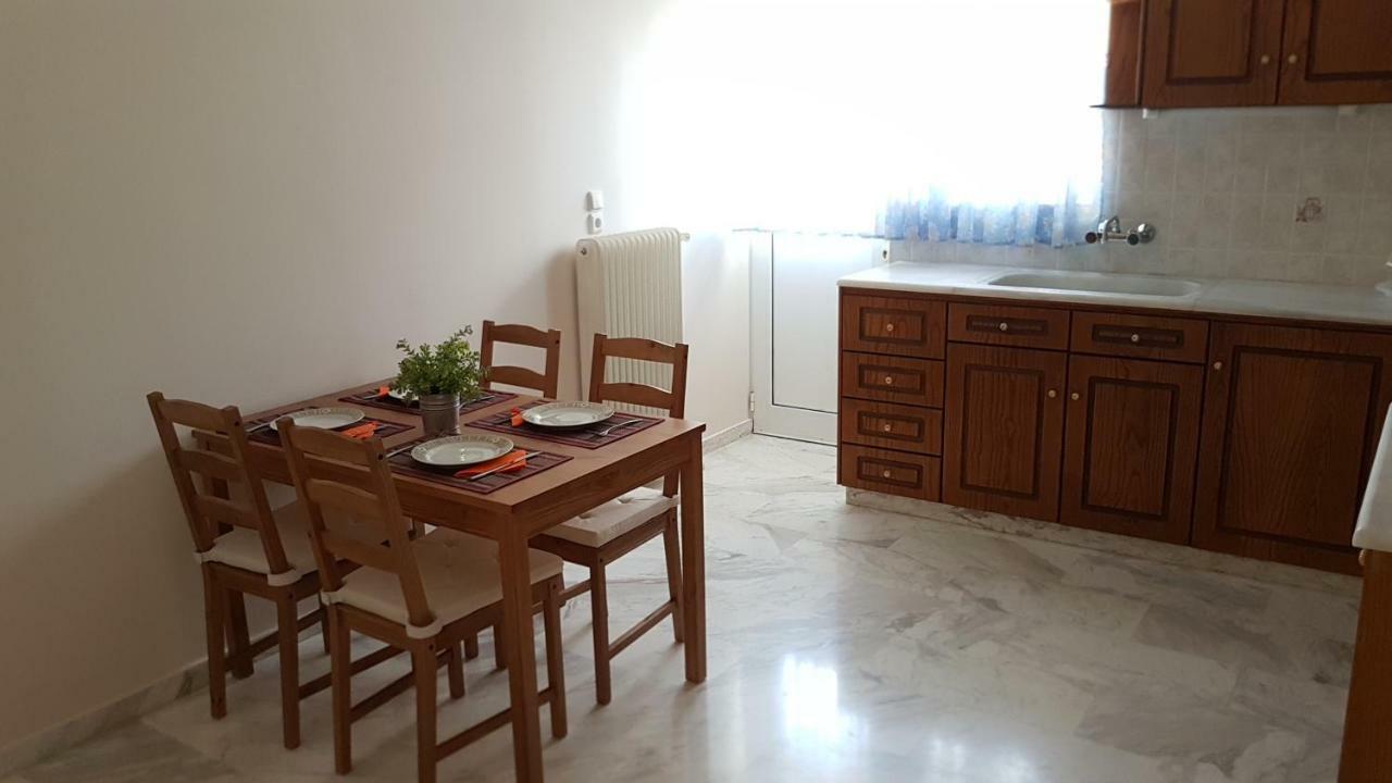 Galini Apartment Loutráki Esterno foto